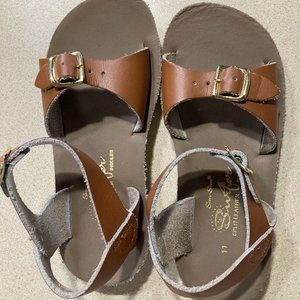 Sun Sans Surfer Sandal, Tan Child 11